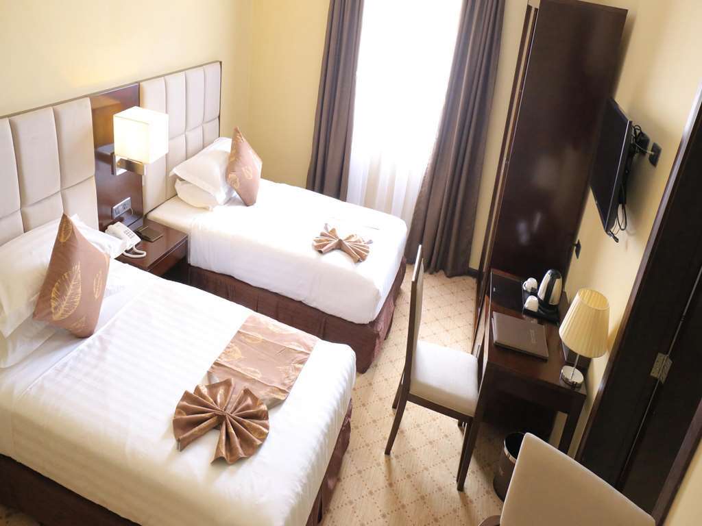 Berlottue Hotel Addis Ababa Room photo